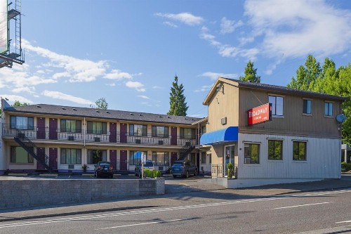 Rodeway Inn Convention Center - image 1