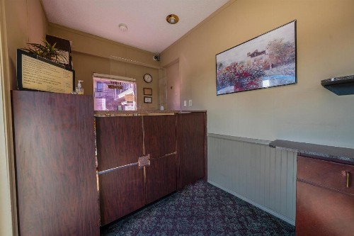 Rodeway Inn Convention Center - image 34