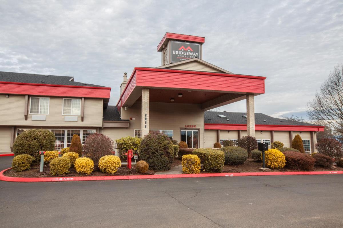 Bridgeway Inn & Suites - Portland Airport - main image