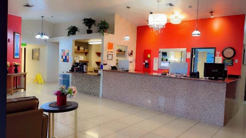 Bridgeway Inn & Suites - Portland Airport - image 26