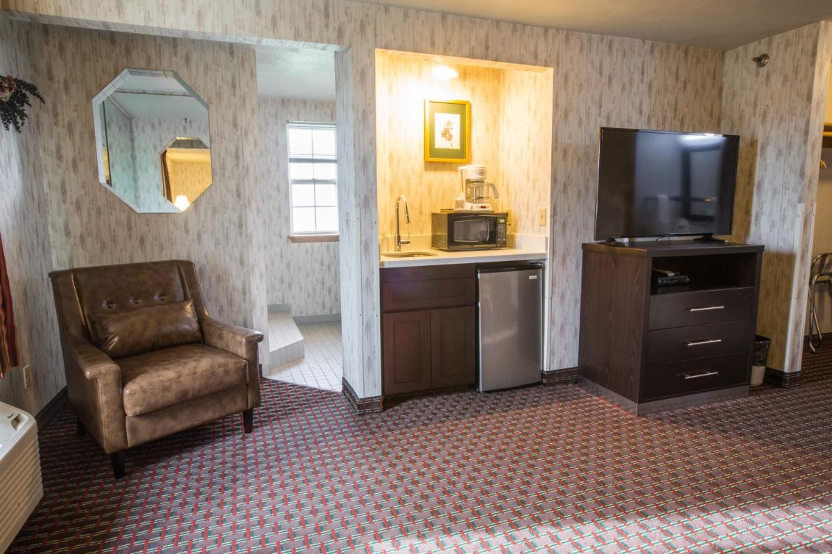Bridgeway Inn & Suites - Portland Airport - image 5