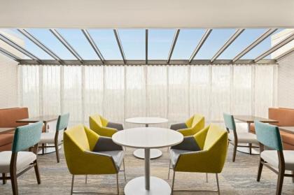 Hampton Inn Portland Airport - image 6