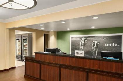 Hampton Inn Portland Airport - image 11