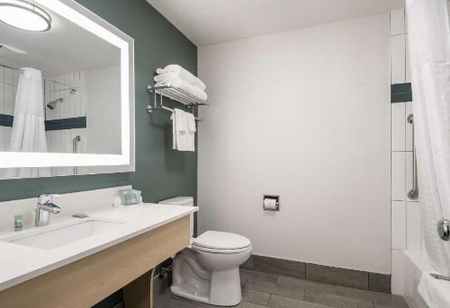 Best Western Portland West Beaverton - image 16