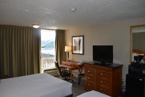 Inn at the Convention Center - image 24