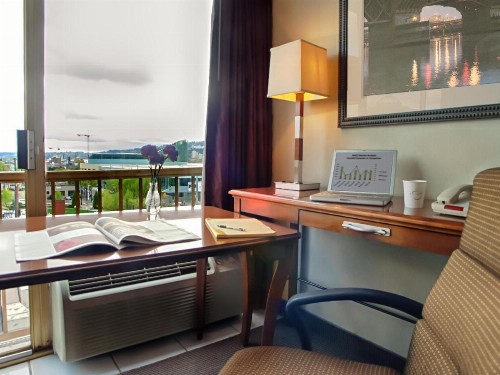 Inn at the Convention Center - image 31