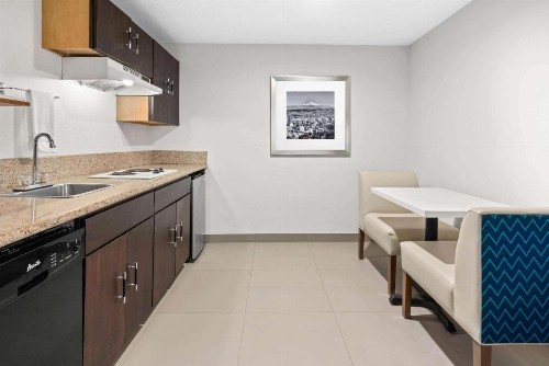 La Quinta by Wyndham Portland NW - image 14