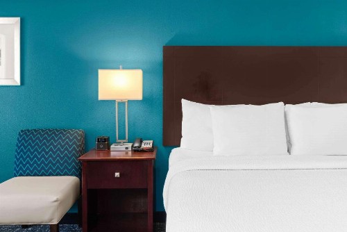 La Quinta by Wyndham Portland NW - image 19