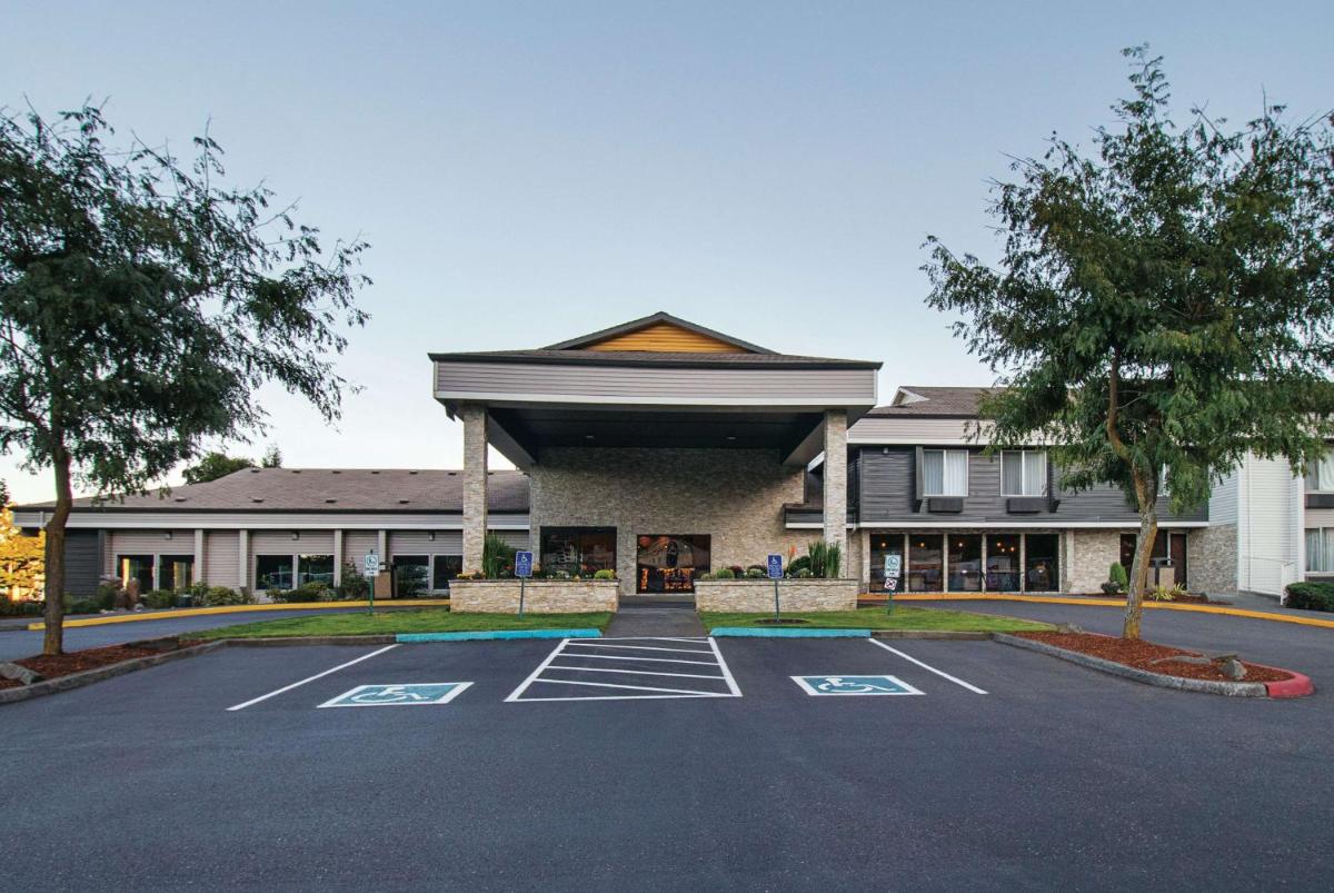 La Quinta by Wyndham Portland NW - image 2