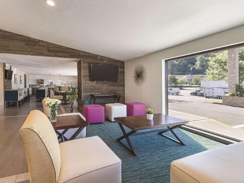 La Quinta by Wyndham Portland NW - image 6