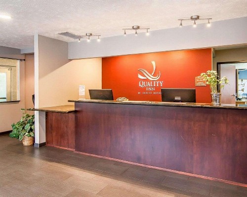 Quality Inn Downtown Convention Center Portland - image 14