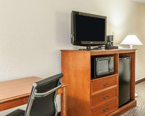 Quality Inn Downtown Convention Center Portland - image 4