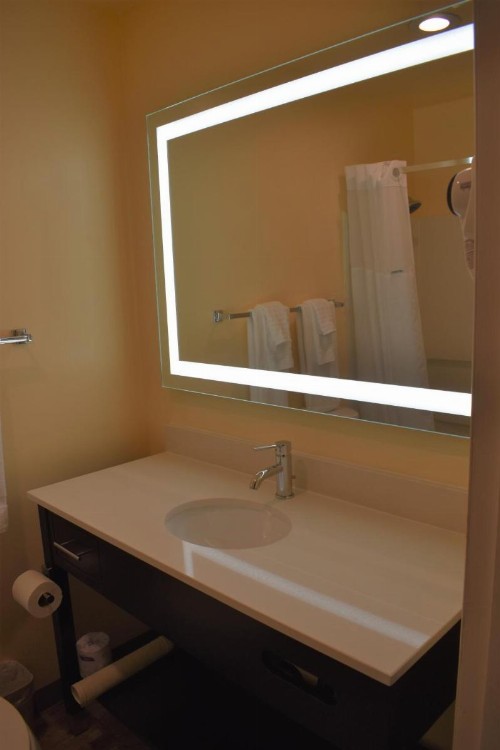 SureStay Hotel by Best Western Portland City Center - image 11