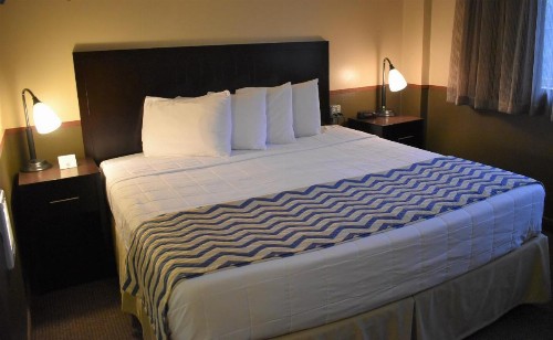SureStay Hotel by Best Western Portland City Center - image 18