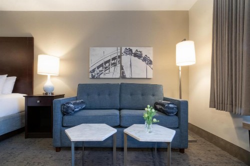 Oxford Suites Portland - Jantzen Beach - image 17