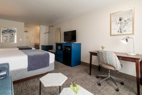 Oxford Suites Portland - Jantzen Beach - image 22