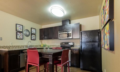 Oxford Suites Portland - Jantzen Beach - image 25