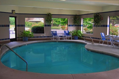 Oxford Suites Portland - Jantzen Beach - image 48