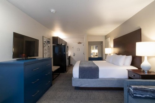 Oxford Suites Portland - Jantzen Beach - image 7