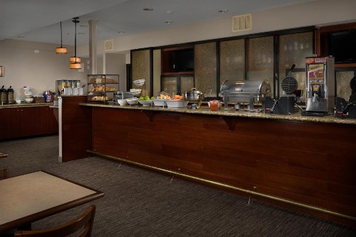 Country Inn & Suites by Radisson Portland International Airport OR - image 18