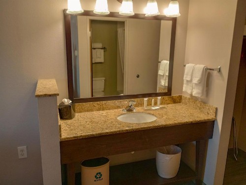 Country Inn & Suites by Radisson Portland International Airport OR - image 31