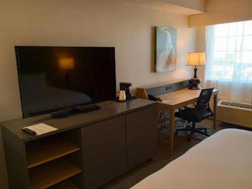 Country Inn & Suites by Radisson Portland International Airport OR - image 33