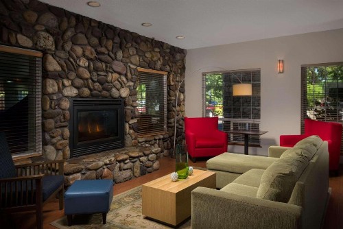 Country Inn & Suites by Radisson Portland International Airport OR - image 4