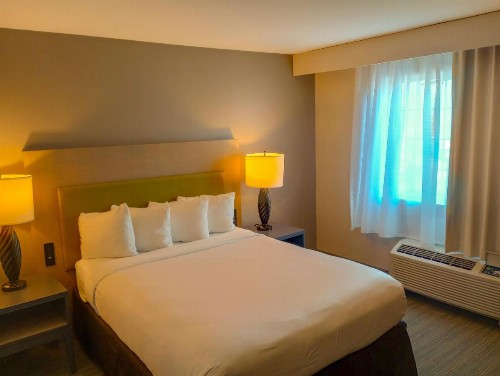 Country Inn & Suites by Radisson Portland International Airport OR - image 41