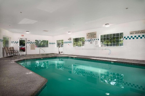 Country Inn & Suites by Radisson Portland International Airport OR - image 9
