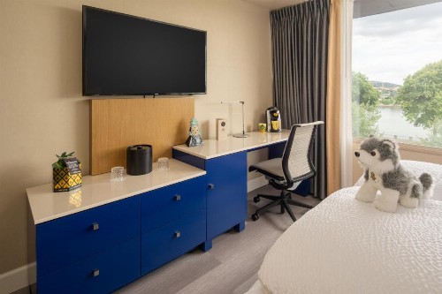Staypineapple Hotel Rose Downtown Portland - image 16