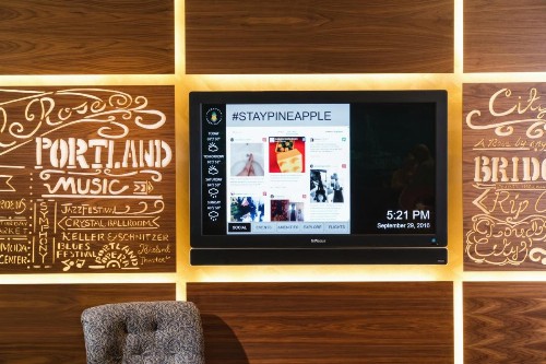 Staypineapple Hotel Rose Downtown Portland - image 2