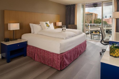Staypineapple Hotel Rose Downtown Portland - image 24