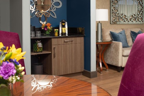 Staypineapple Hotel Rose Downtown Portland - image 3