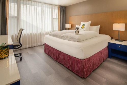 Staypineapple Hotel Rose Downtown Portland - image 38