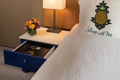 Staypineapple Hotel Rose Downtown Portland - image 45