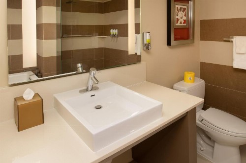 Staypineapple Hotel Rose Downtown Portland - image 6