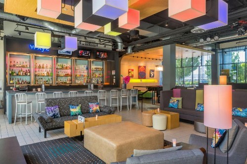 Aloft Portland Airport Hotel at Cascade Station - image 3