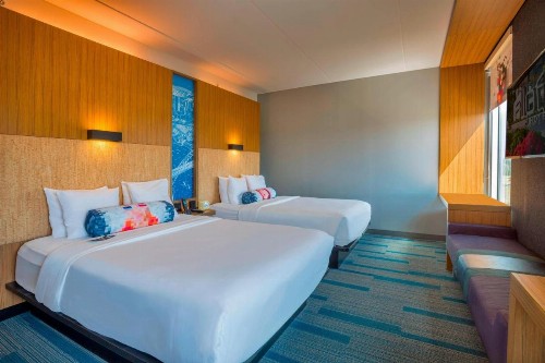 Aloft Portland Airport Hotel at Cascade Station - image 9