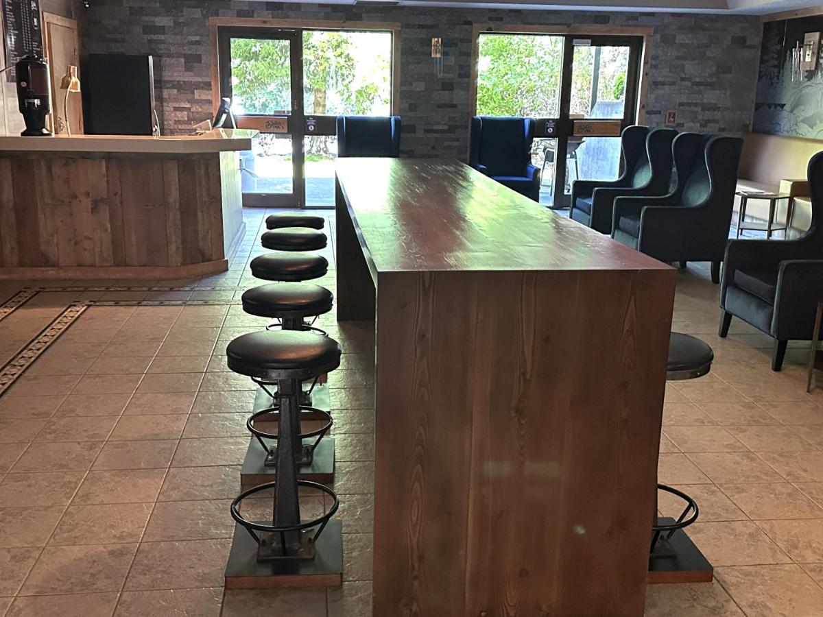 Shilo Inn Portland Airport - image 6