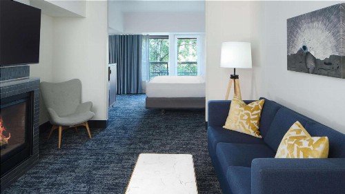 River's Edge Hotel Portland - image 24
