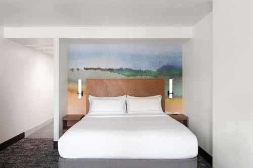 River's Edge Hotel Portland - image 32