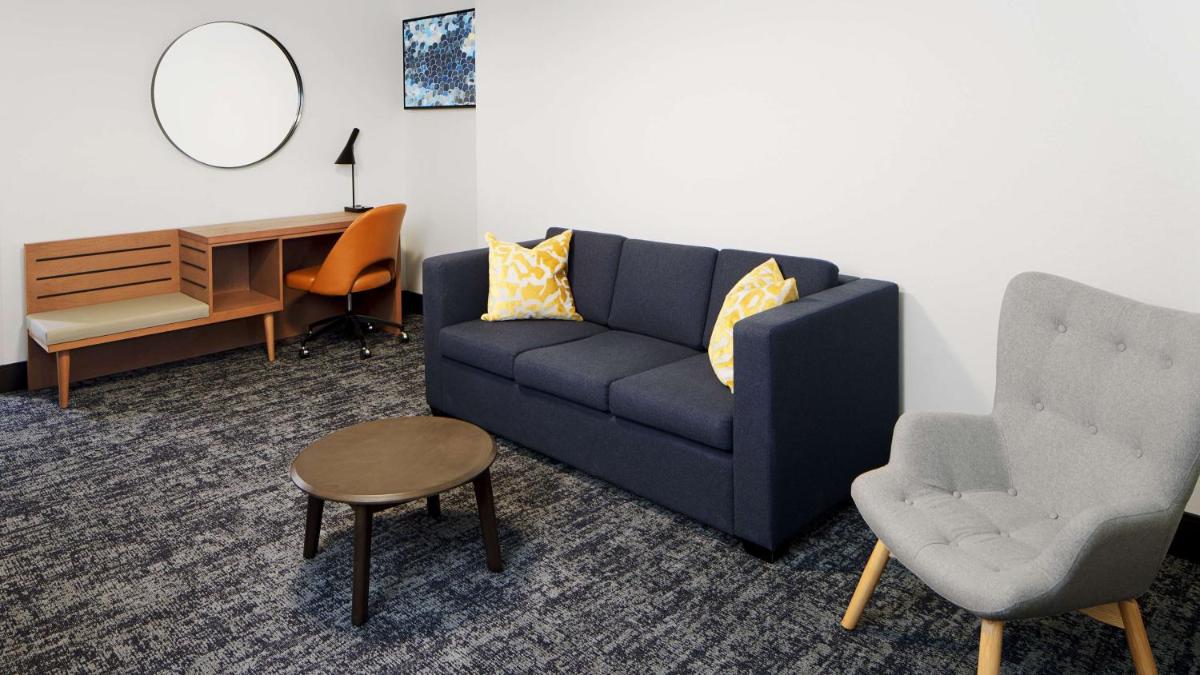 River's Edge Hotel Portland - image 6