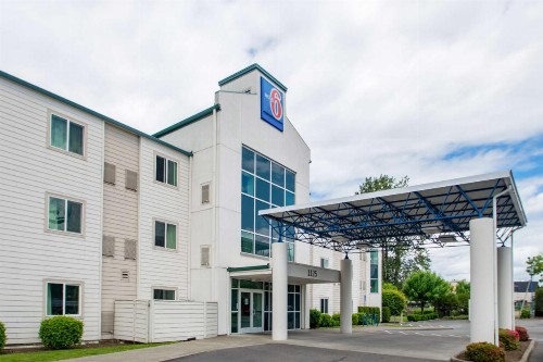 Motel 6-Portland OR - North - image 8