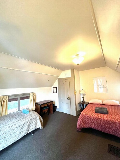 HI - Portland Northwest Hostel - image 40