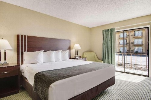 Rodeway Inn & Suites Portland - Jantzen Beach - image 30