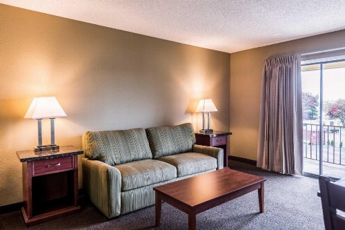 Rodeway Inn & Suites Portland - Jantzen Beach - image 41