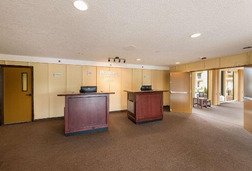 Rodeway Inn & Suites Portland - Jantzen Beach - image 6