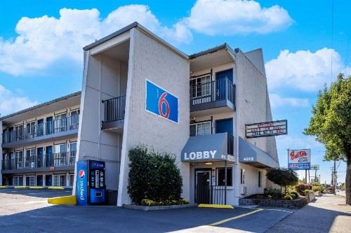 Econo Lodge Portland - I-205