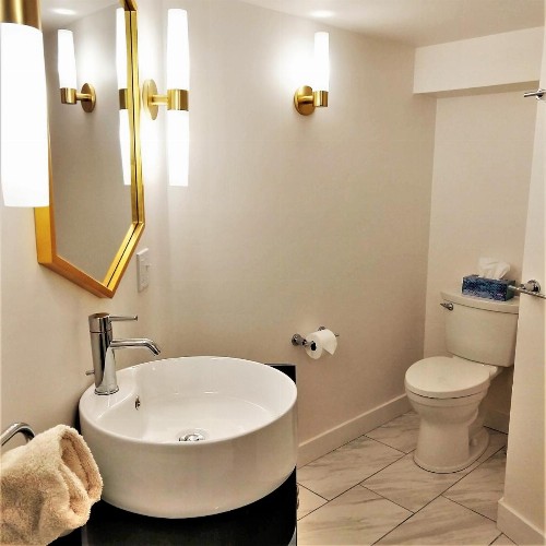 Bluebird Guesthouse - image 21