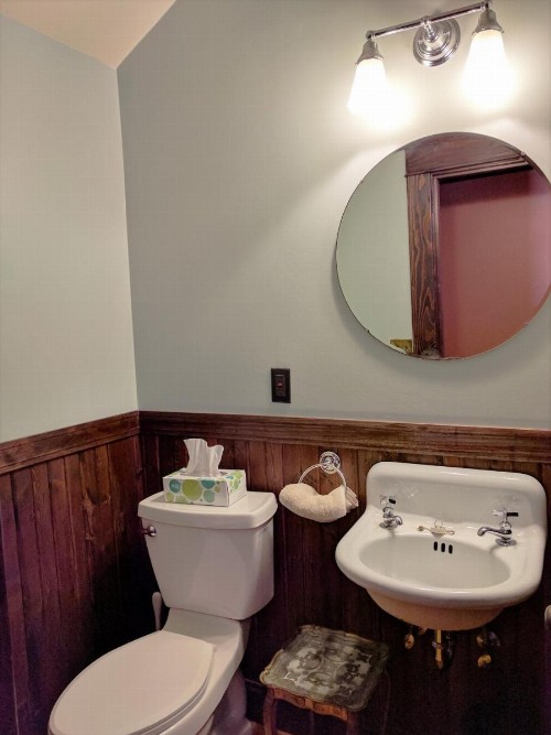 Bluebird Guesthouse - image 22
